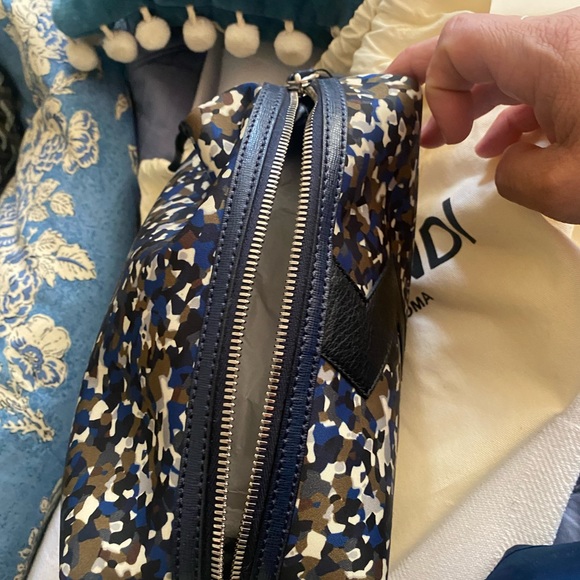 Fendi Roma - Picture 8 of 8